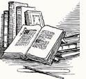 L'immagine raffigura il disegno di libri antichi, con un manoscritto aperto e una penna poggiata sul tavolo.