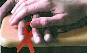 aids_mani_296