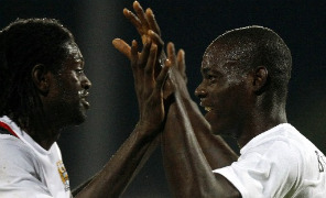 balotelli_adebayor_296