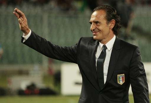 prandelli_saluta