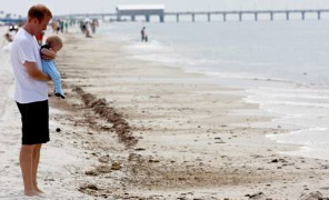 marea_nera_spiaggia_296